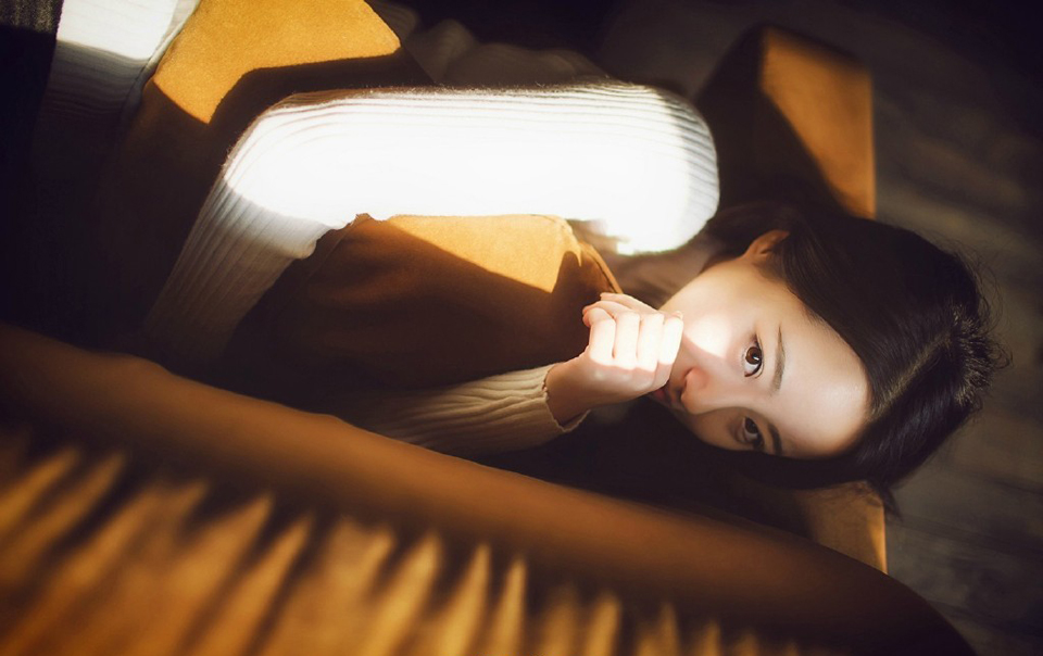“是。”法正身后，走出了一男一女，在刘璝、刘璋愕然的目光中，将当日的对话重新上演了一遍。